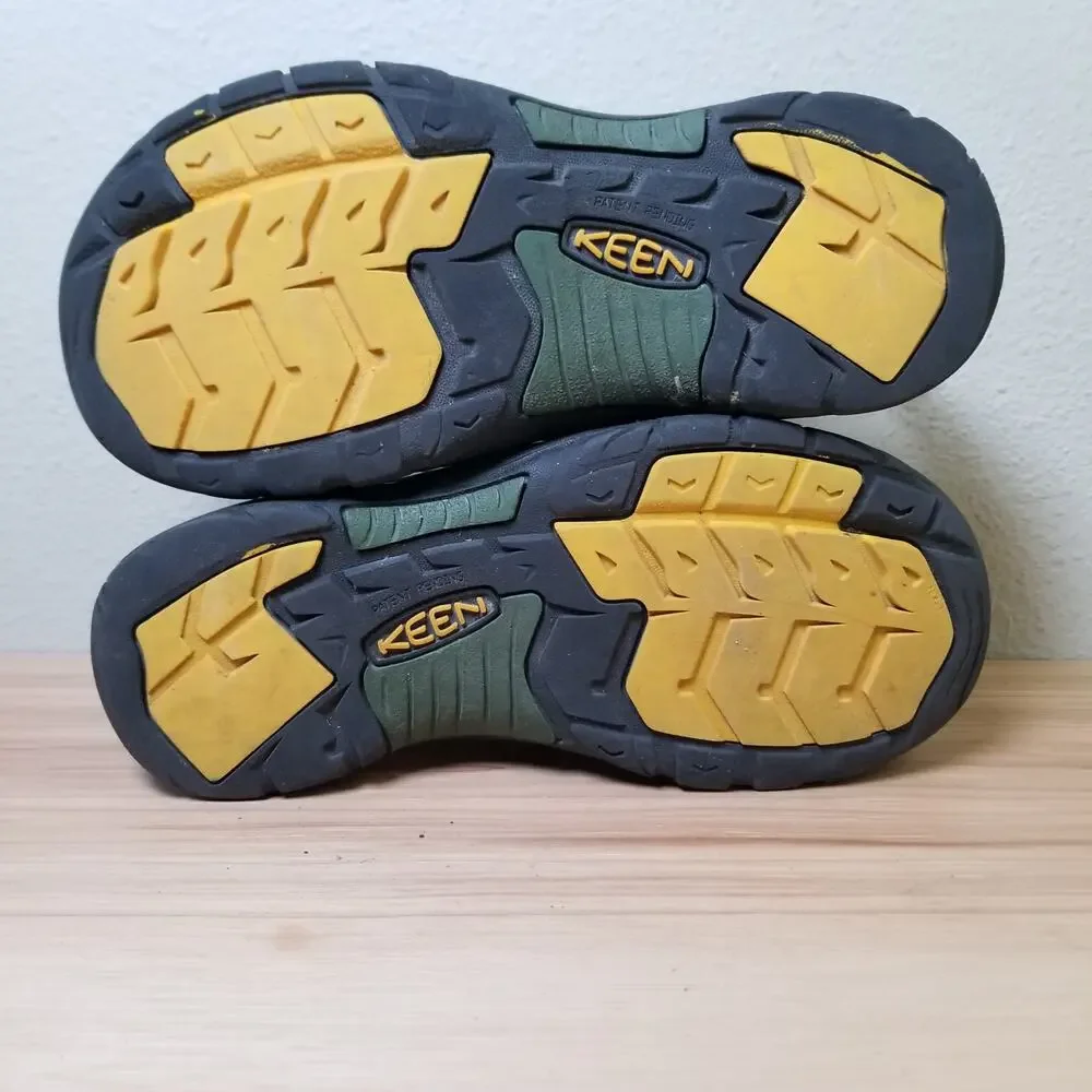 Keen Kids‎ Size 4 Newport Water Sandals Olive Green Outdoor Hiking Shoe Gorpcore